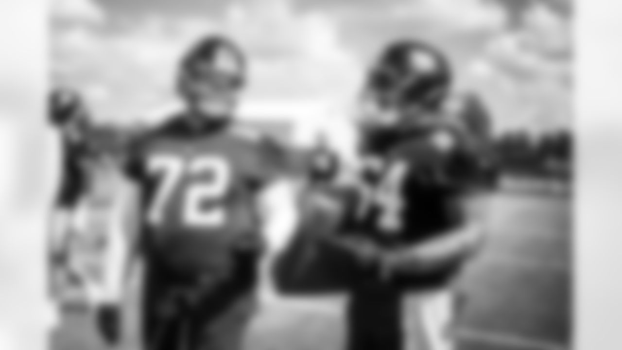 T Jermaine Eluemunor (72) and G Aaron Stinnie (64)