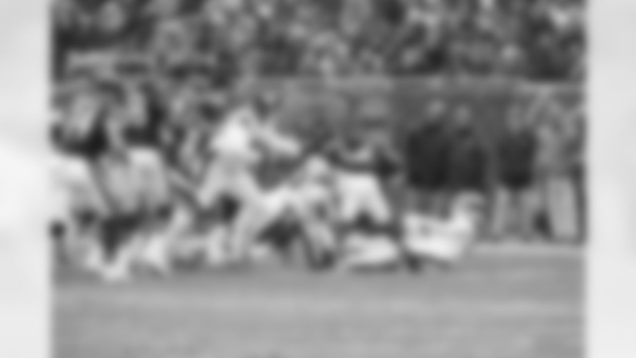 DL D.J. Davidson (98), ILB Bobby Okereke (58), LB Demetrius Flannigan-Fowles (33)