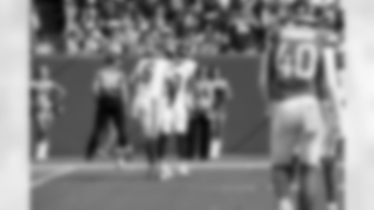 QB Jaxson Dart (6), QB Russell Wilson (3)