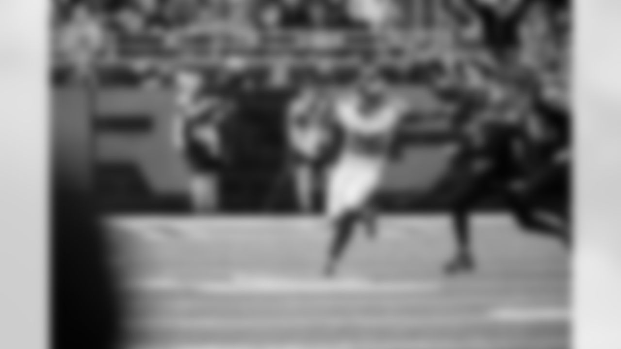 RB Devin Singletary (26)