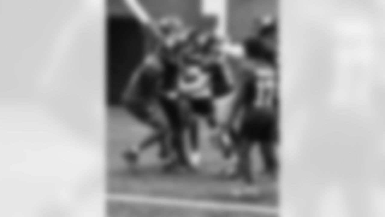 WR Montrell Washington (80), QB Jameis Winston (19)