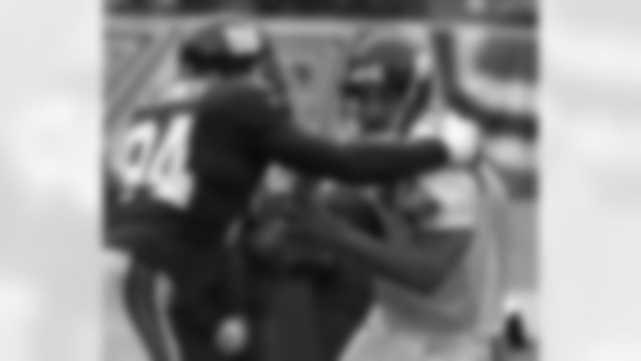 DE Cedric Jones - New York Giants (1996)