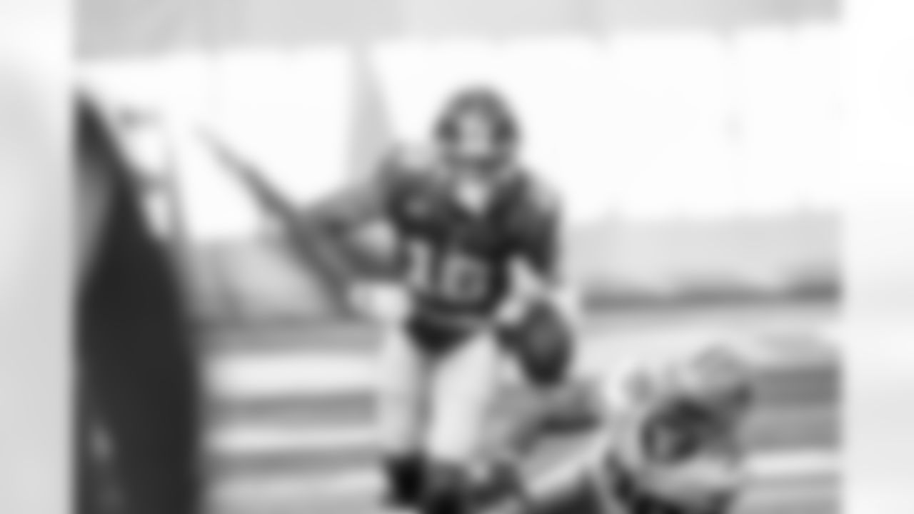 WR Darius Slayton (18)