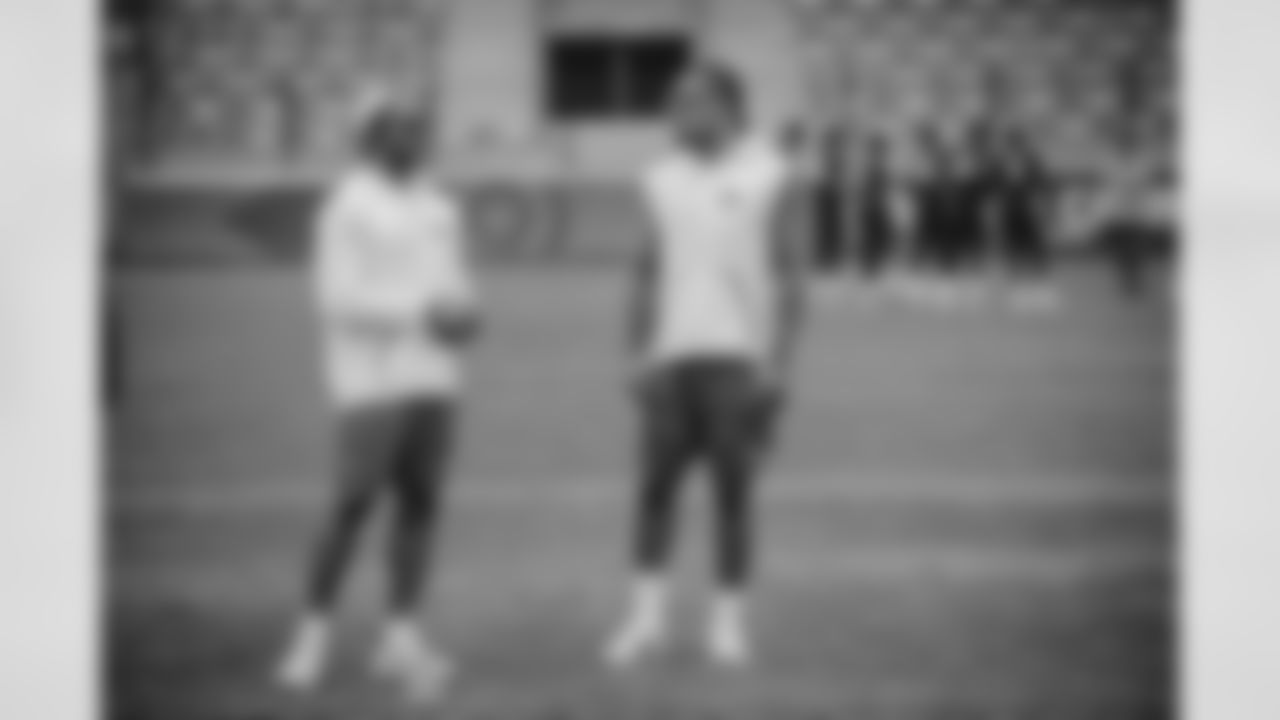 Bobby Okereke, Kayvon Thibodeaux