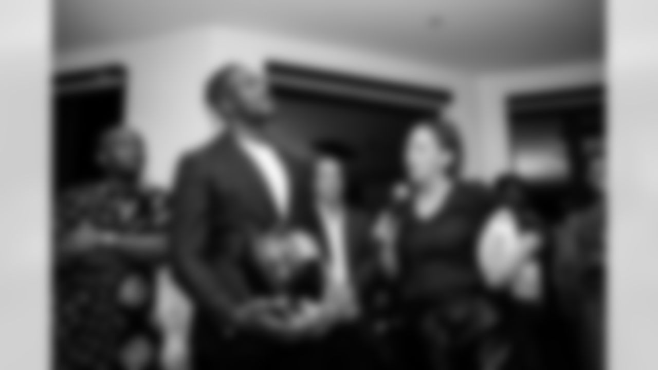 ILB Bobby Okereke (58)