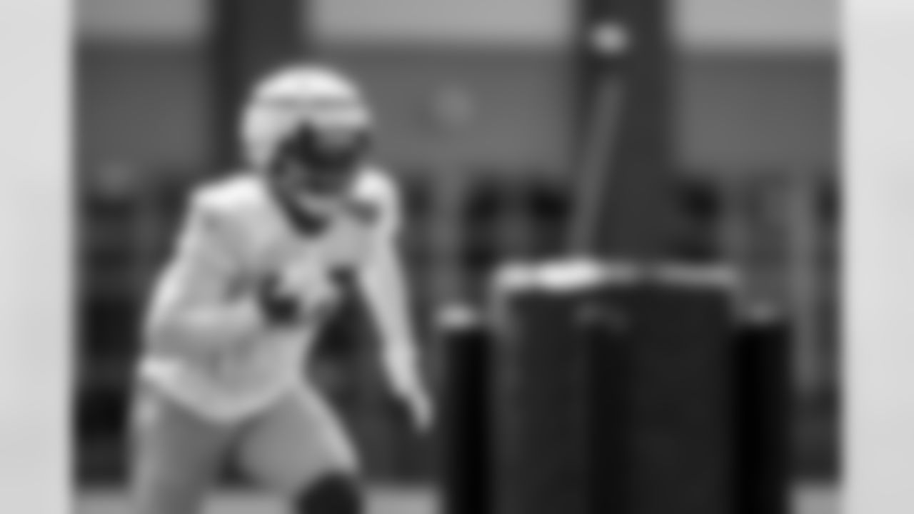 DL Chauncey Golston (57)
