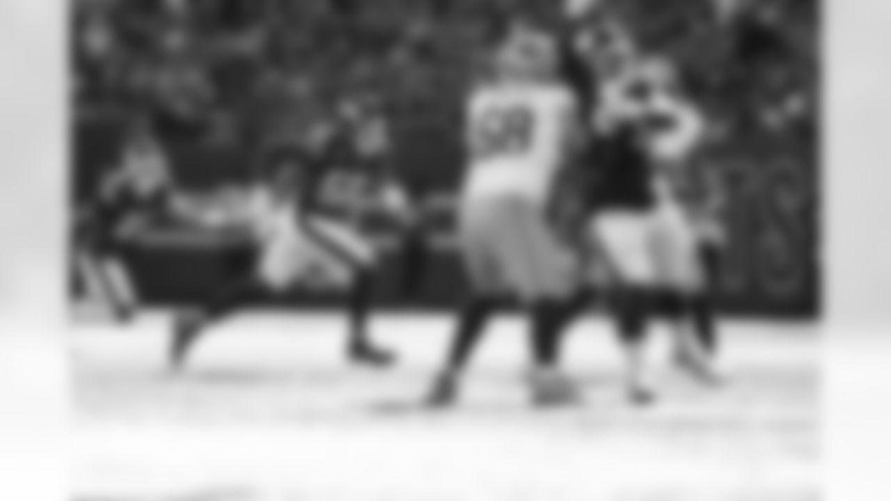 ILB Bobby Okereke (58)