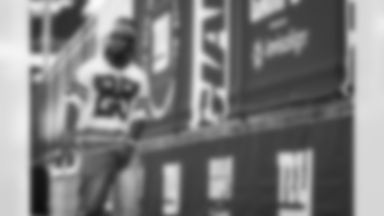 WR Ihmir Smith-Marsette (87)