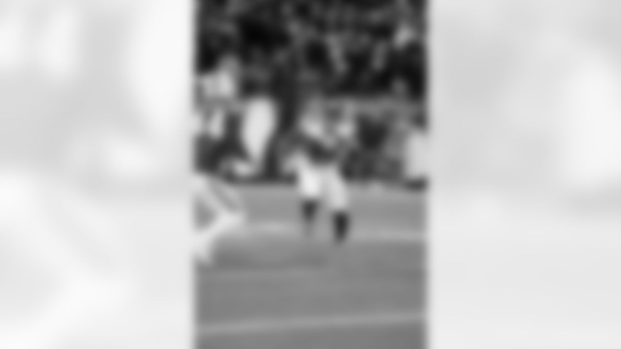 RB Devin Singletary (26)