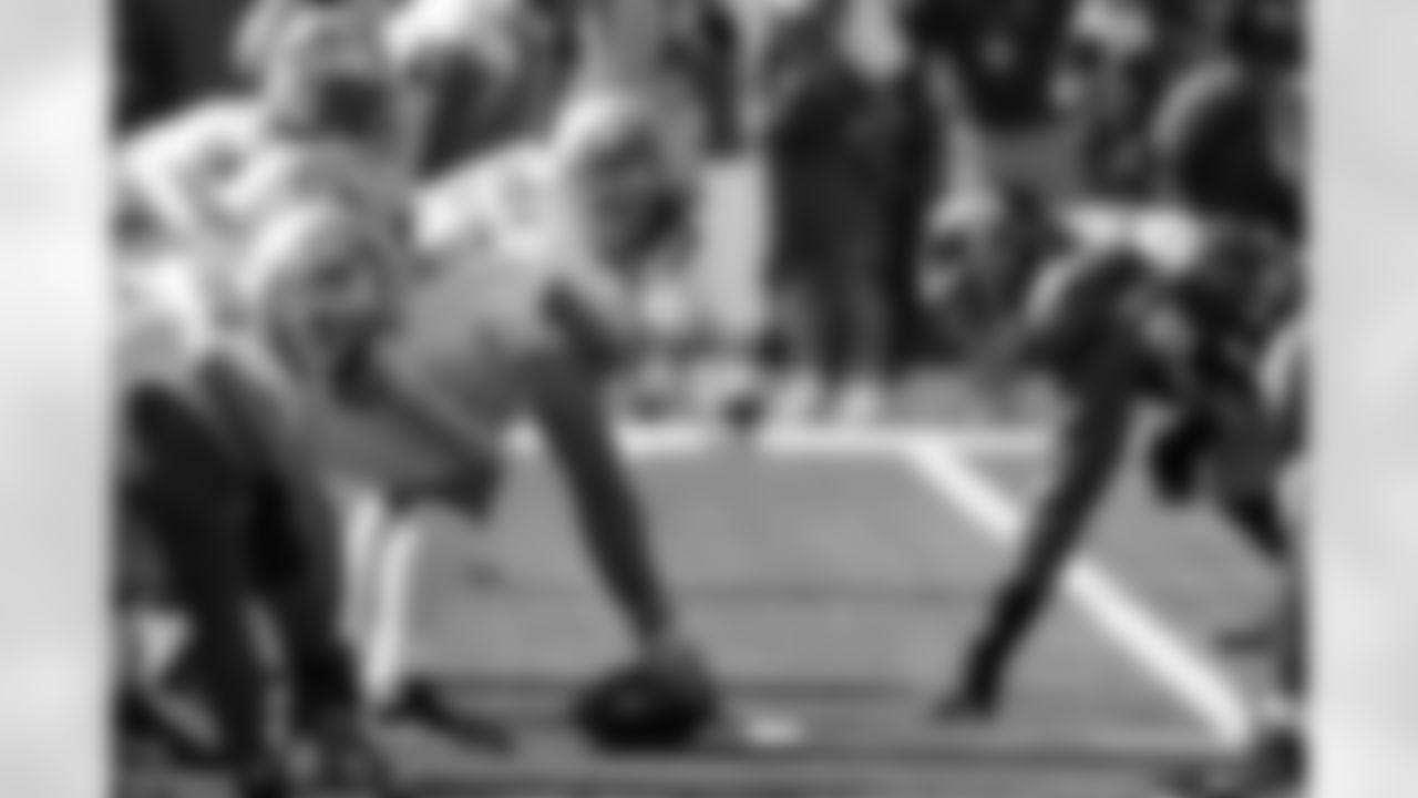 The Detroit Lions play the New York Giants during the first quarter of an NFL football game at New Meadowlands Stadium Sunday, Oct. 17, 2010, in East Rutherford, N.J. (AP Photo/Seth Wenig)