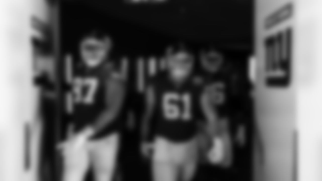 DL Dexter Lawrence II (97), C John Michael Schmitz Jr. (61)