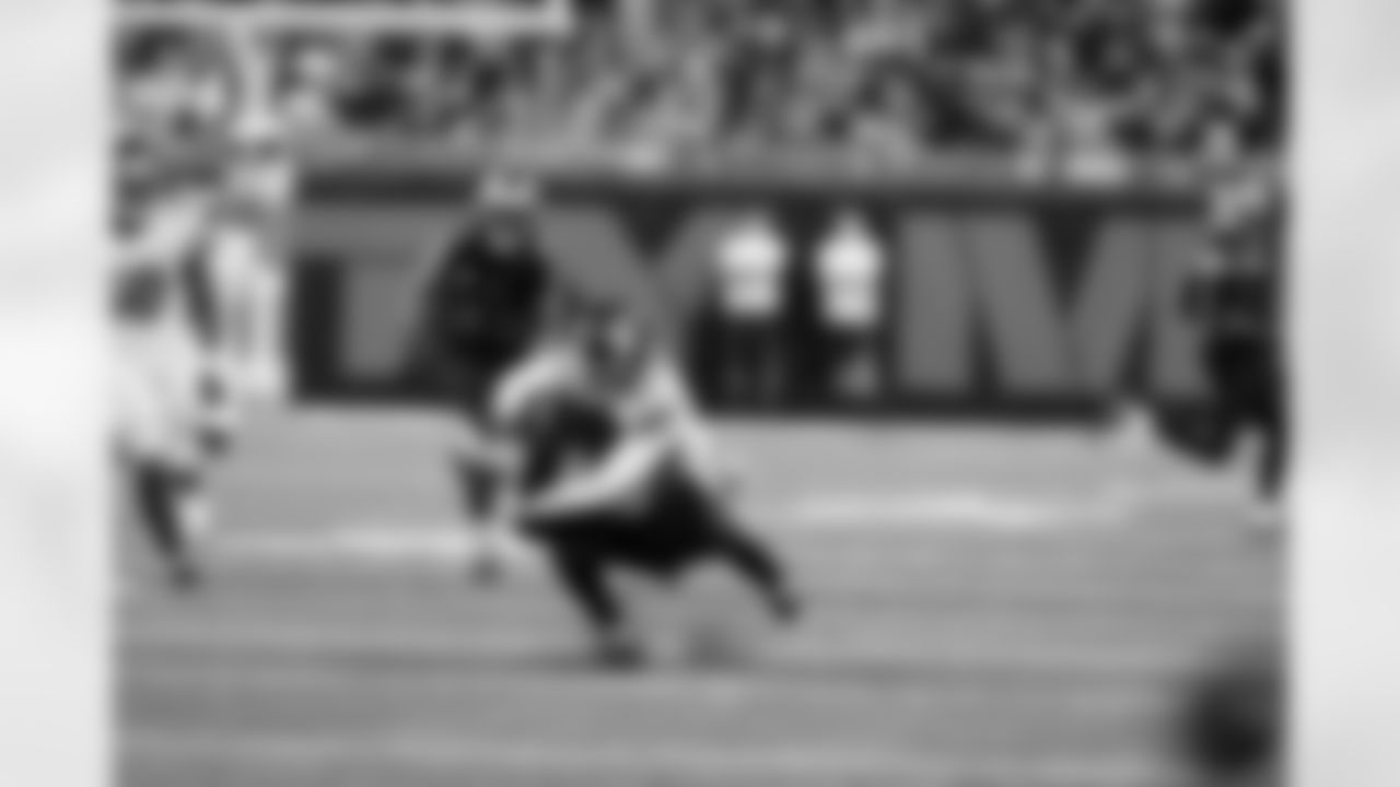 CB Dru Phillips (22)