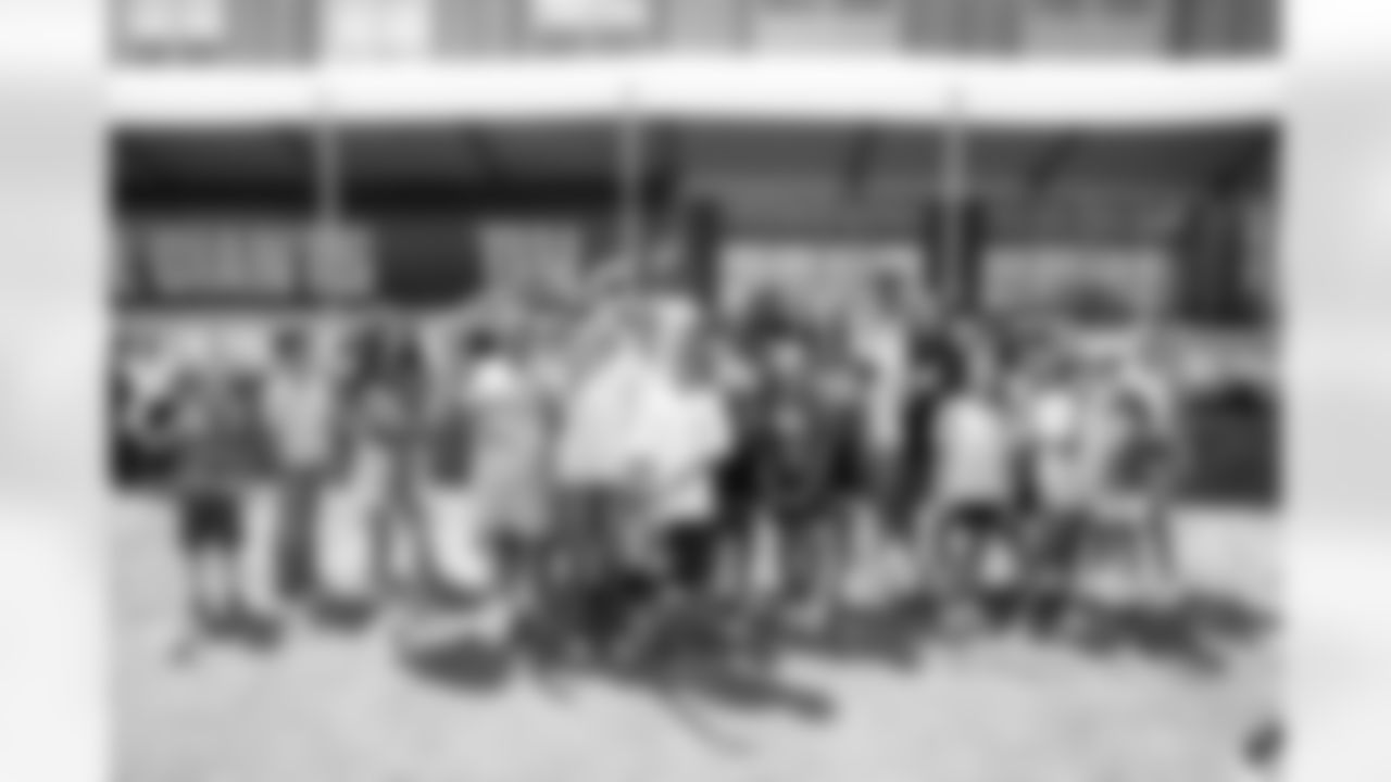 ILB Bobby Okereke (58)