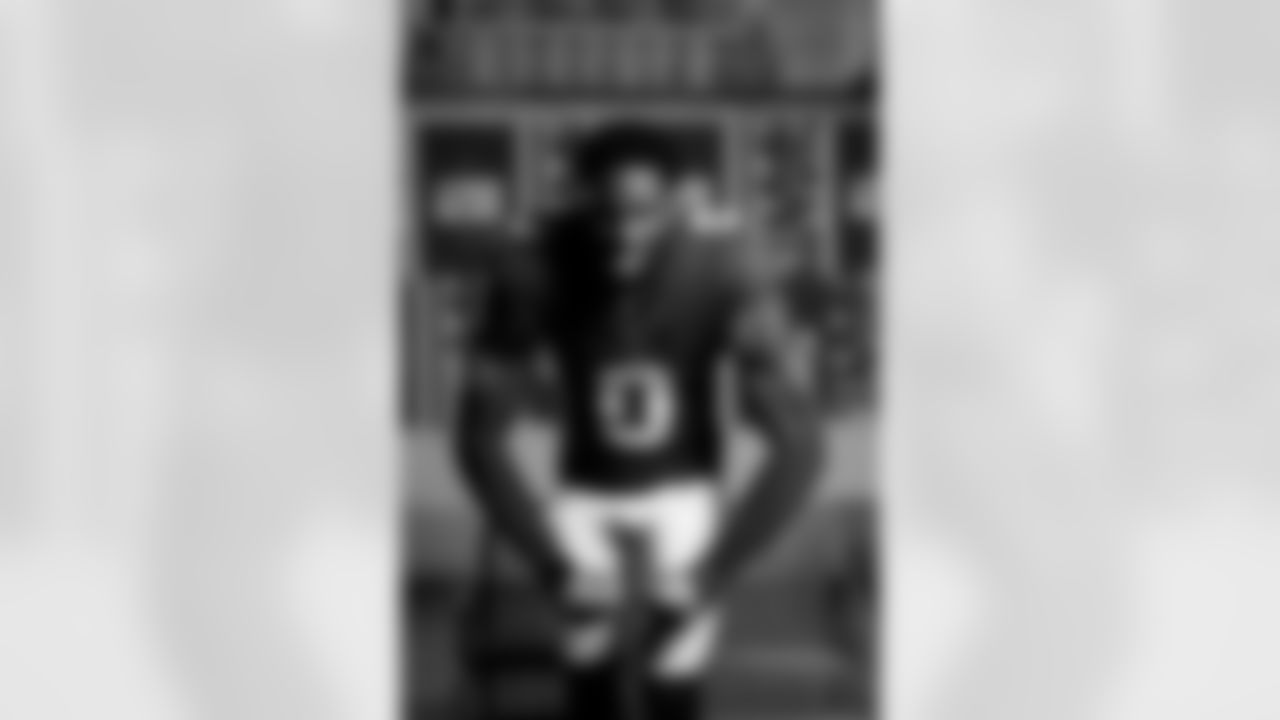 OLB Brian Burns (0)