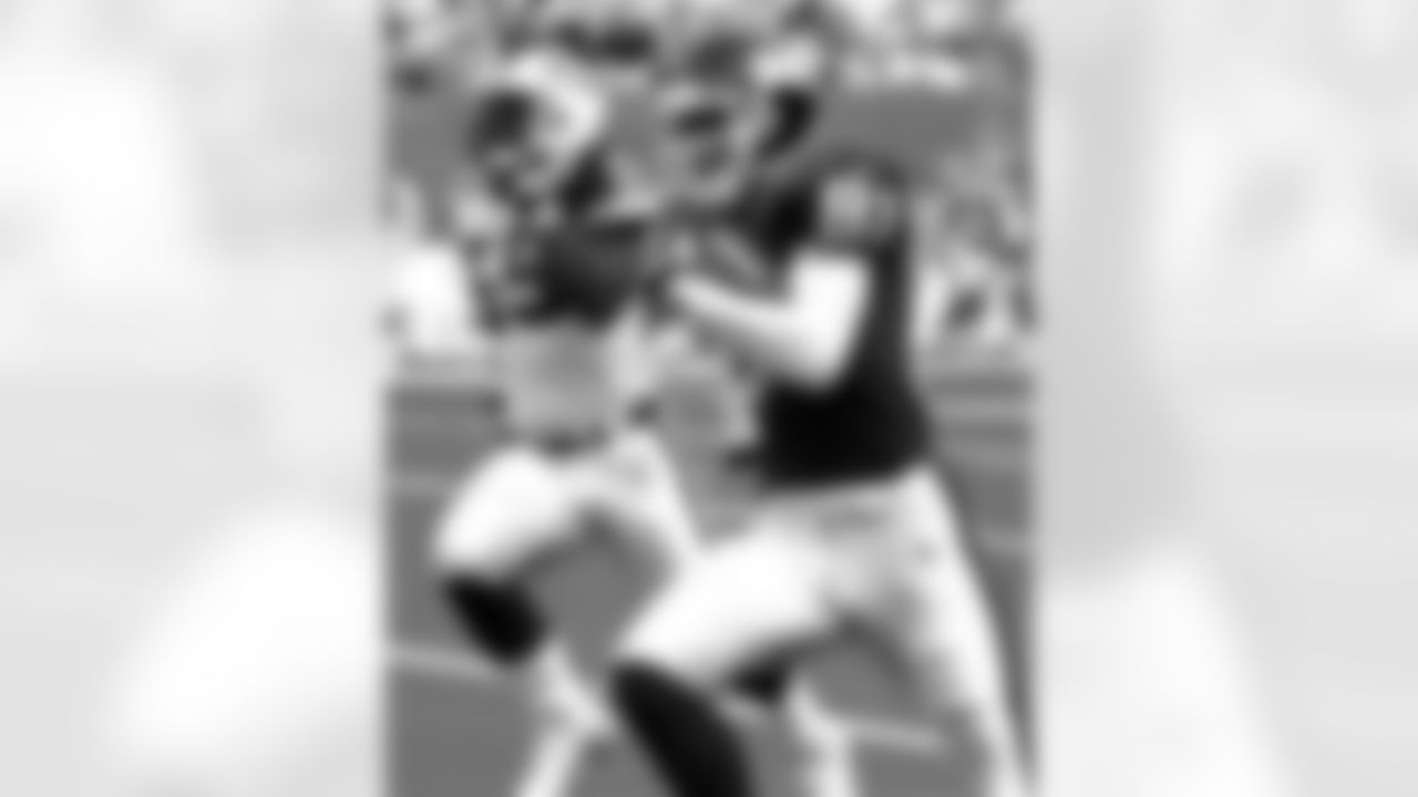 Amani Toomer (1999) - 1,183 receiving yards