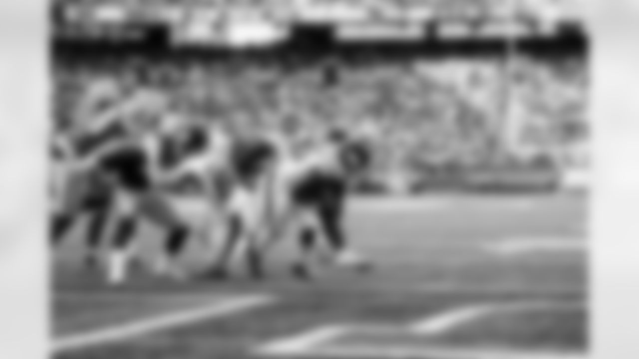 TE Daniel Bellinger (82)