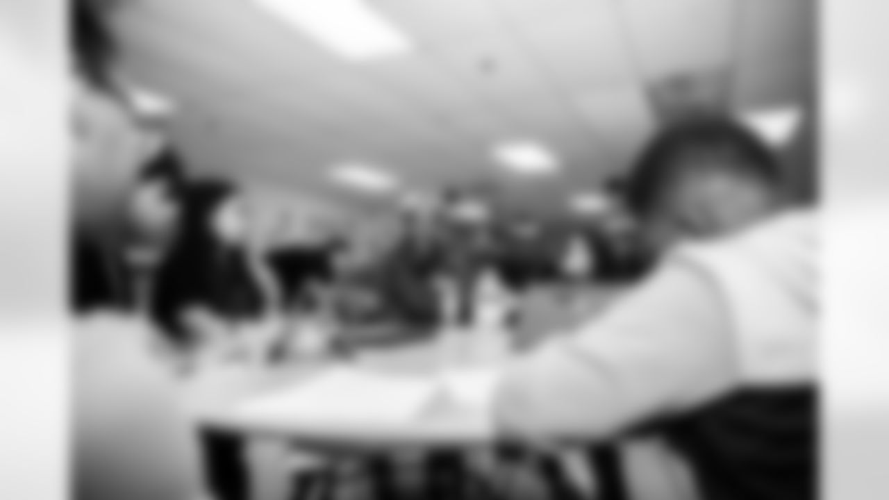 ILB Bobby Okereke (58)