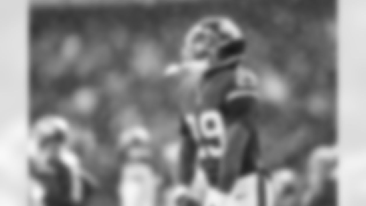 RB Tyrone Tracy Jr. (29)