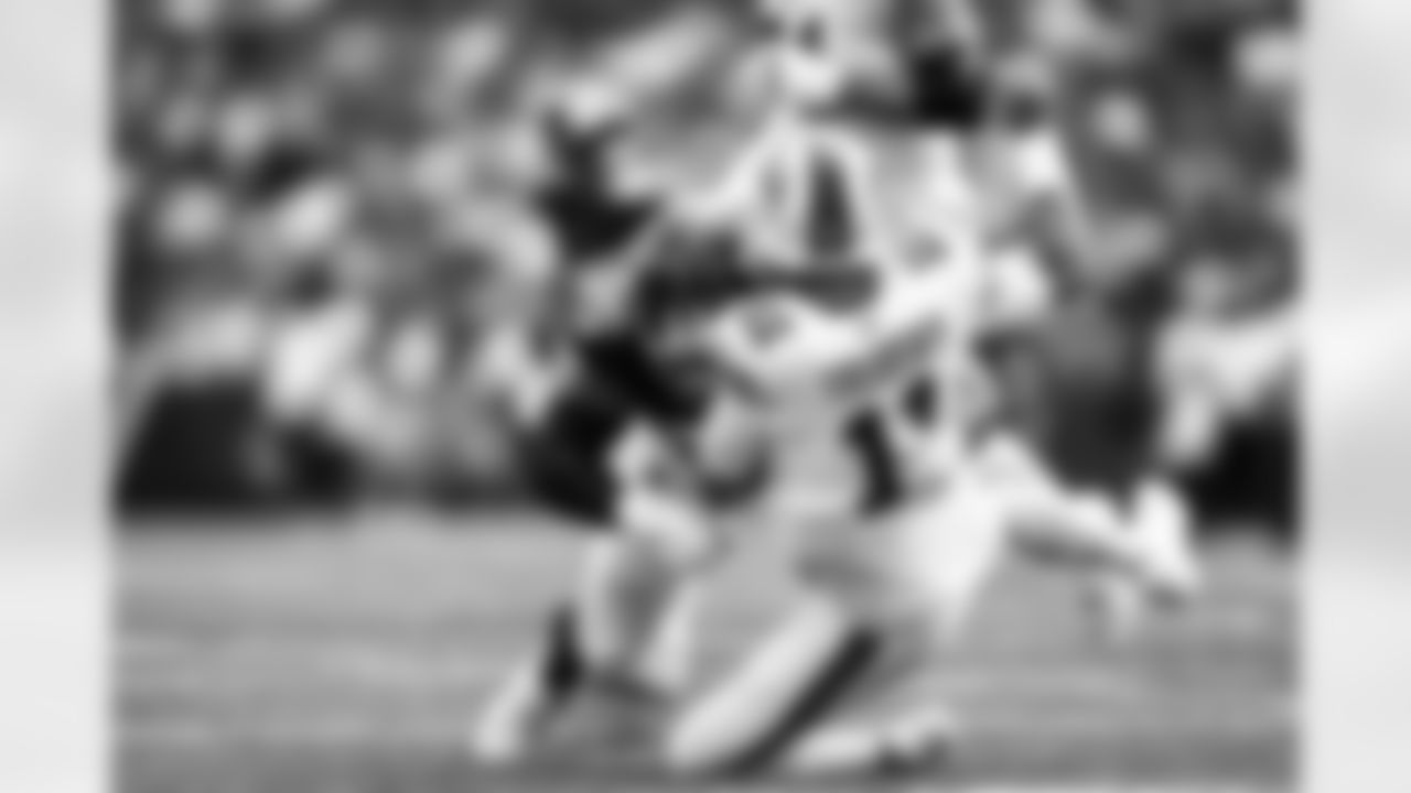 DT Roy Robertson-Harris