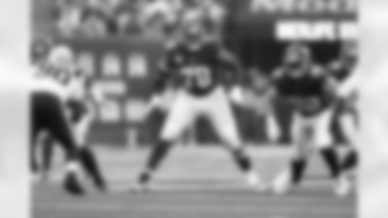 OT Andrew Thomas (78)