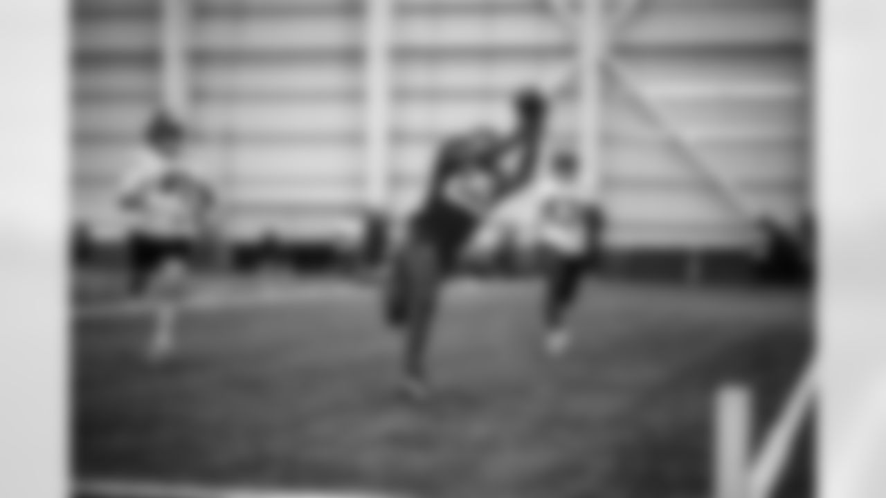 RB Tyrone Tracy Jr. (29)