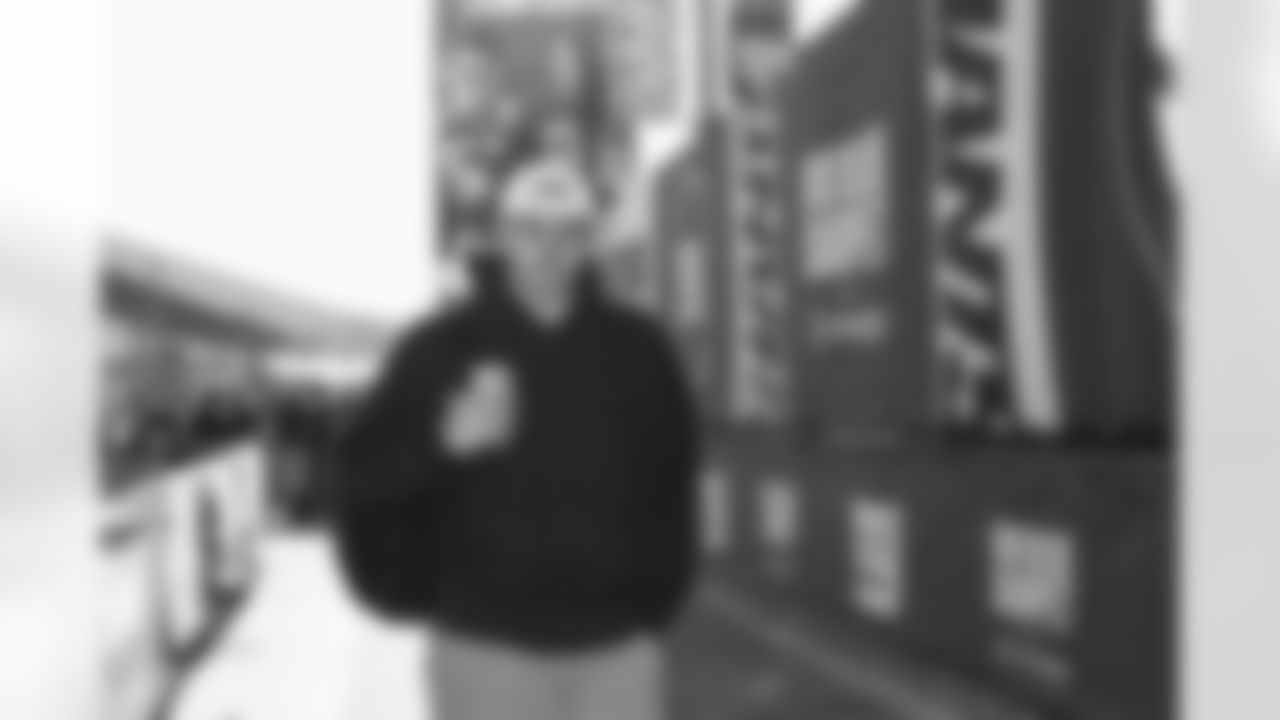 TE Tanner Conner (48)