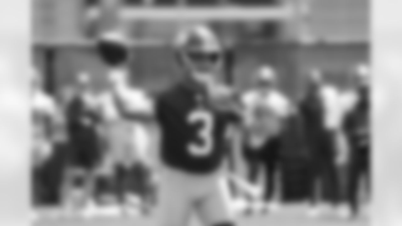 QB Russell Wilson (3)