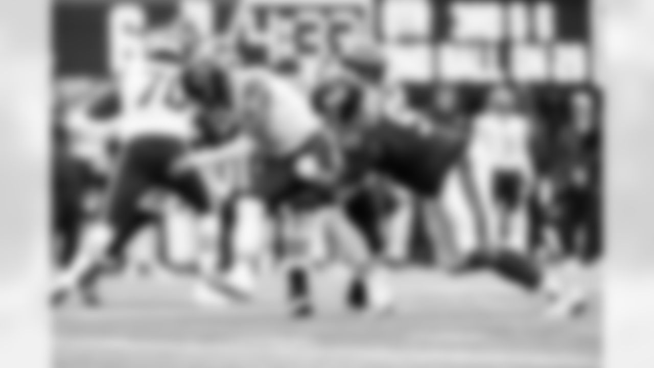 Dexter Lawrence (97)