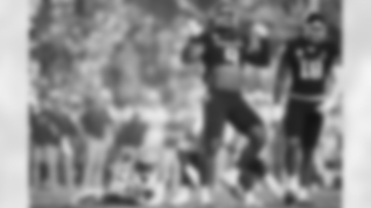 No. 17 Cashius Howell, Edge, Texas A&M