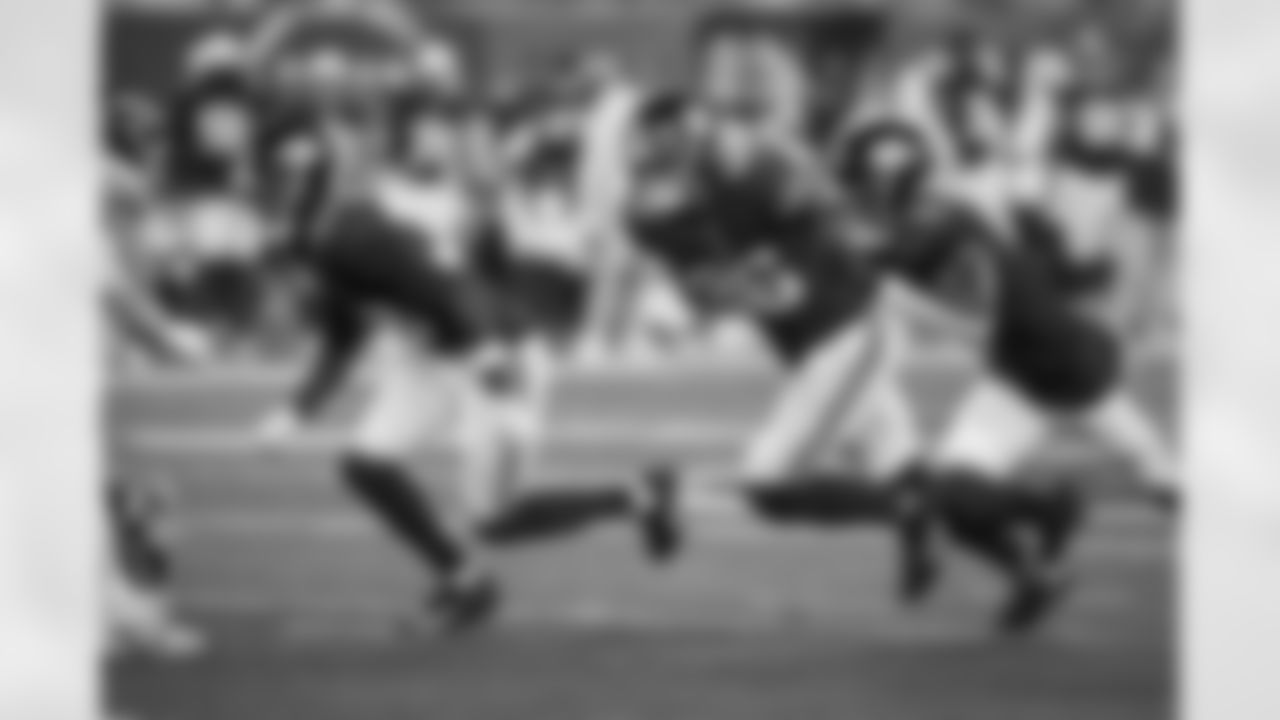 S Makari Paige (38), TE Thomas Fidone II (86)
