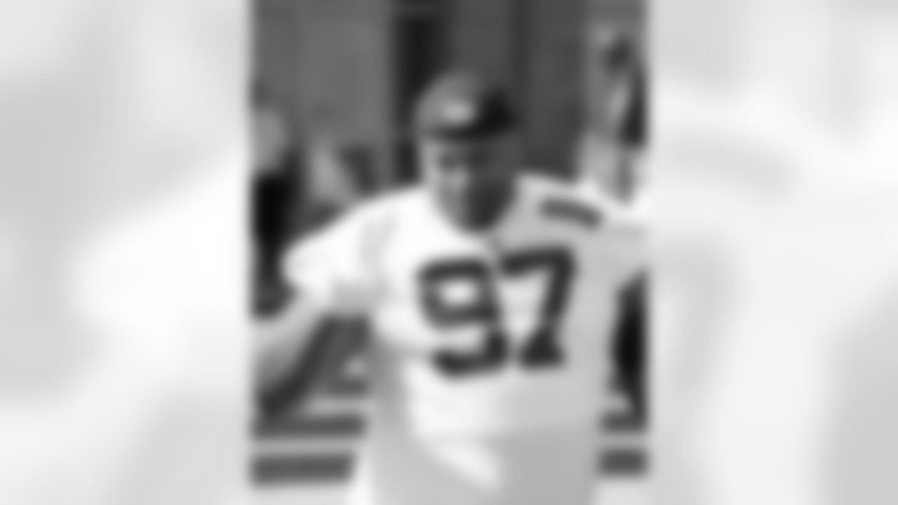 DL Dexter Lawrence II (97)