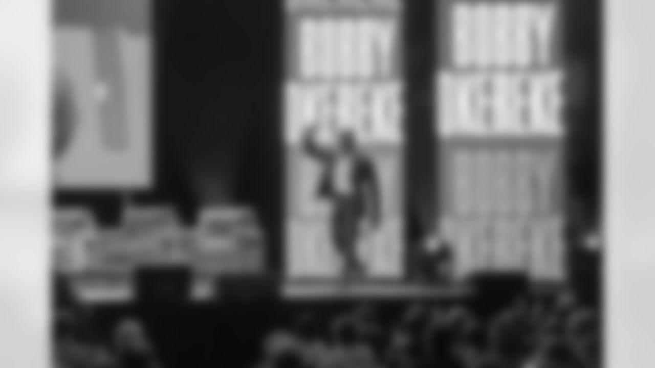 ILB Bobby Okereke (58)