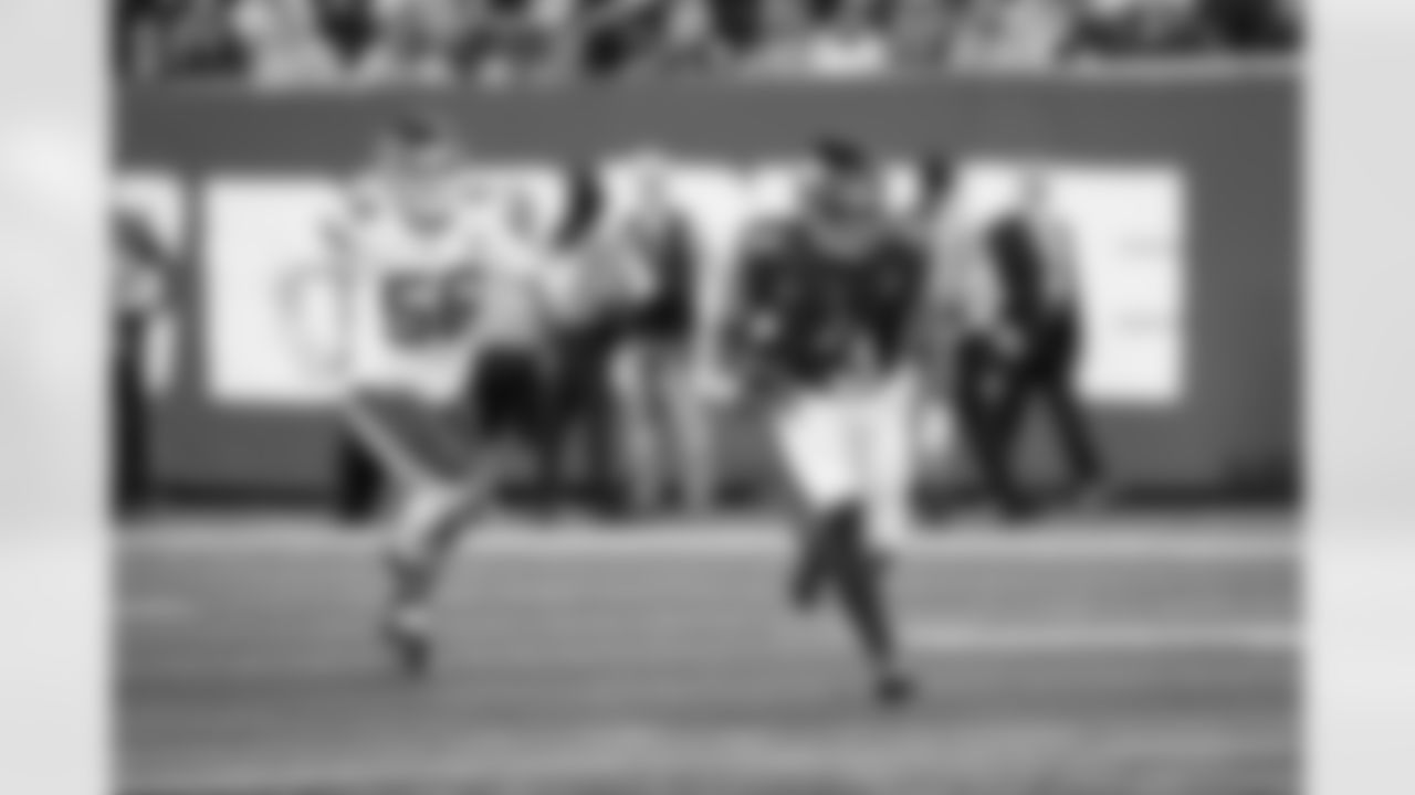 QB Russell Wilson (3)