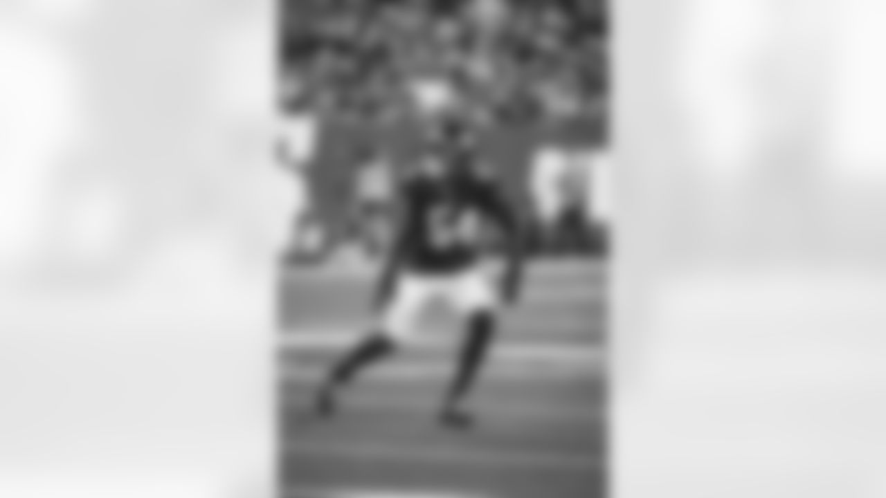 ILB Dyontae Johnson (54)