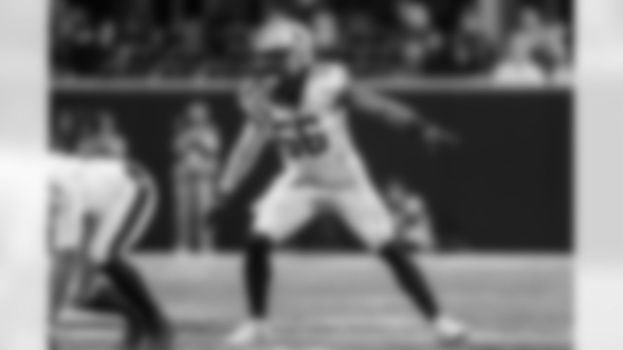 No. 64 Demario Davis, LB