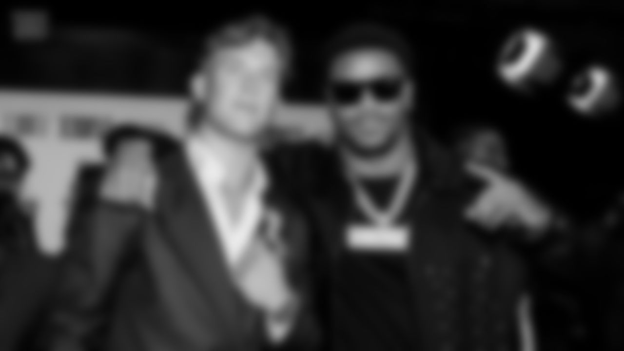 DART-CARTER-NFL-HONORS