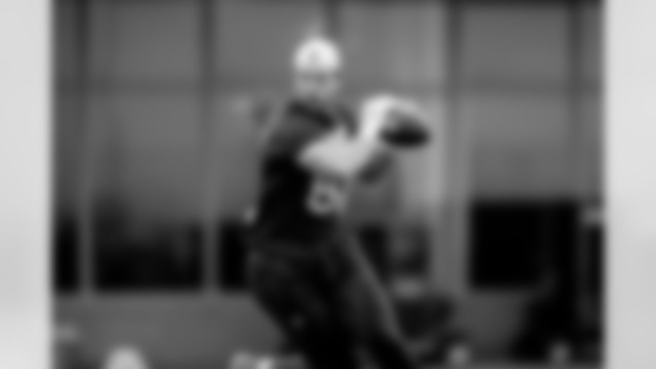 TE Daniel Bellinger (82)