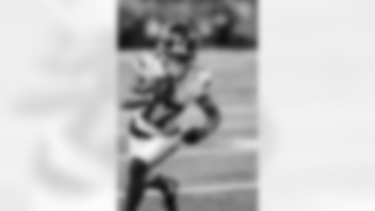 WR Wan'Dale Robinson (17)