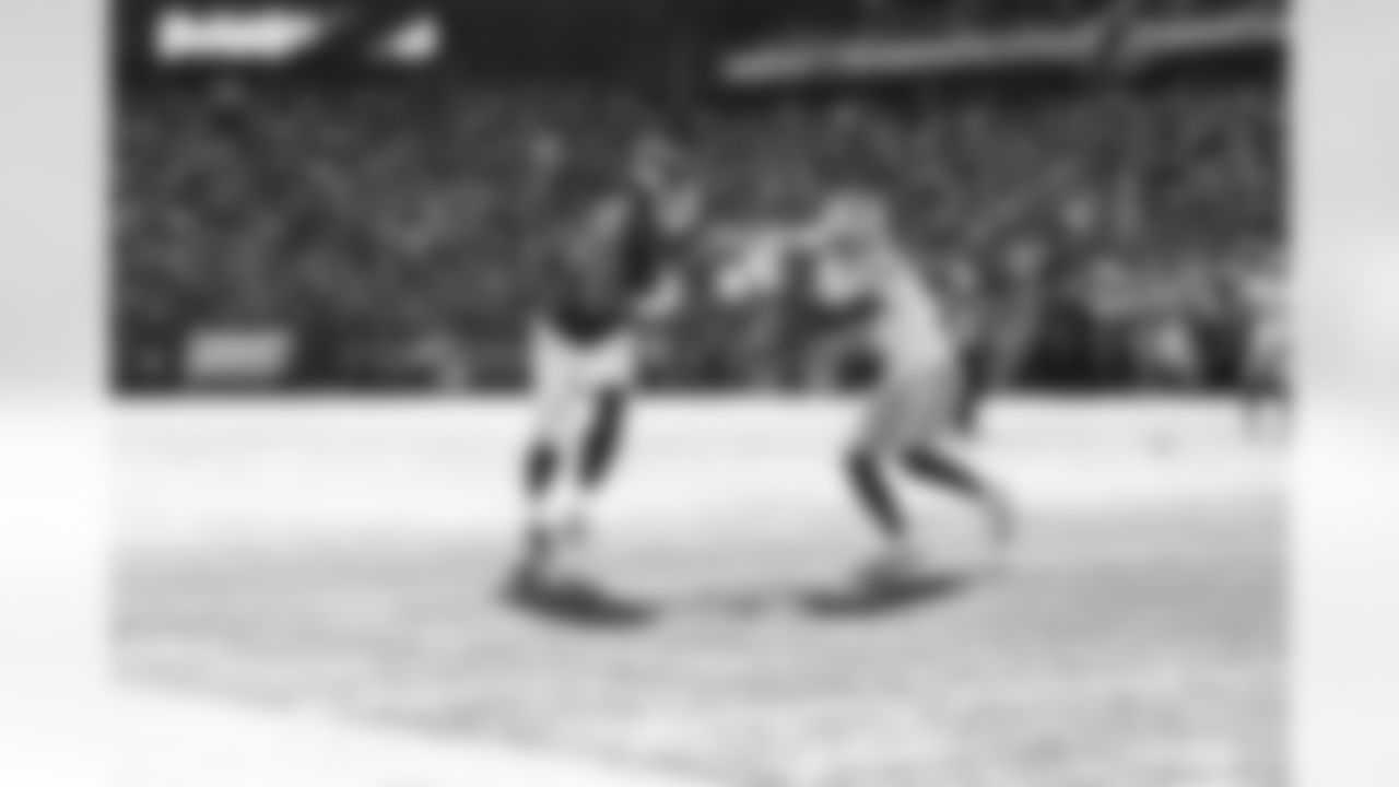 TE Theo Johnson (84)