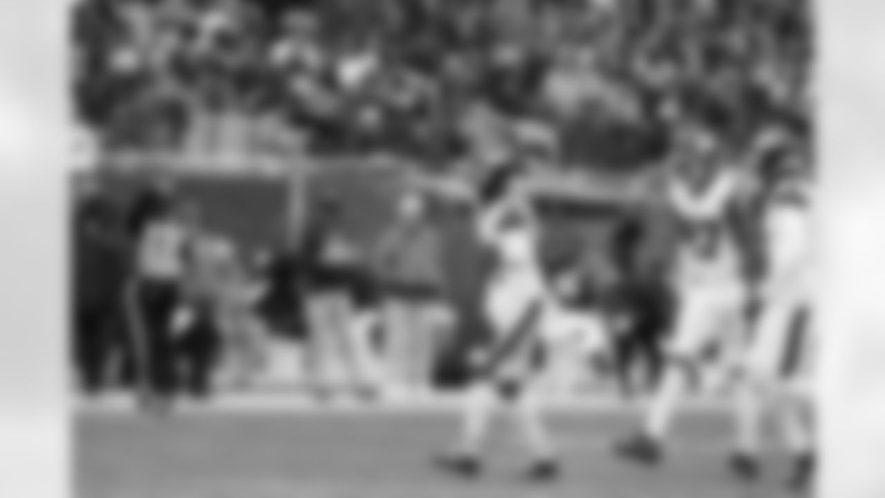 CB Dru Phillips (22)