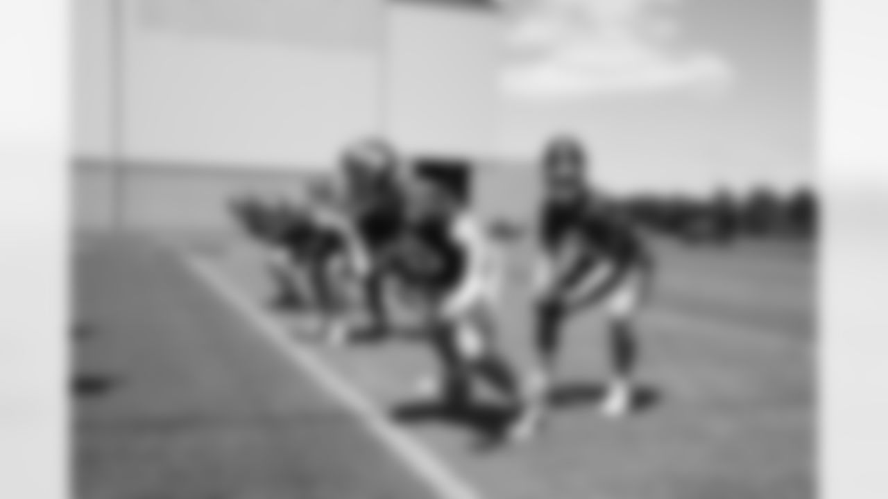 2025 New York Giants Rookie Mini Camp,QB Jaxson Dart (6),C Bryan Hudson (60)