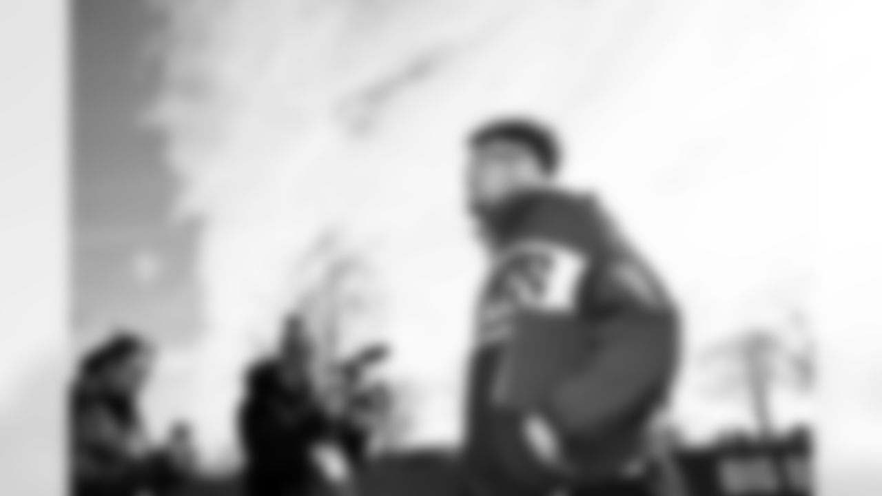 TE Theo Johnson (84)