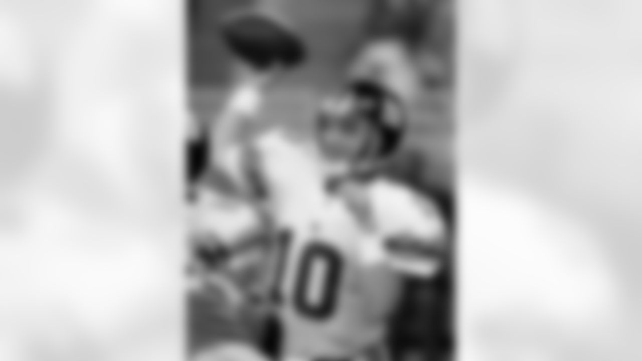 New York Giants quarterback Eli Manning passes against the Detroit Lions in the first quarter of an NFL preseason football game Thursday, Aug. 7, 2008, in Detroit. (AP Photo/Duane Burleson)