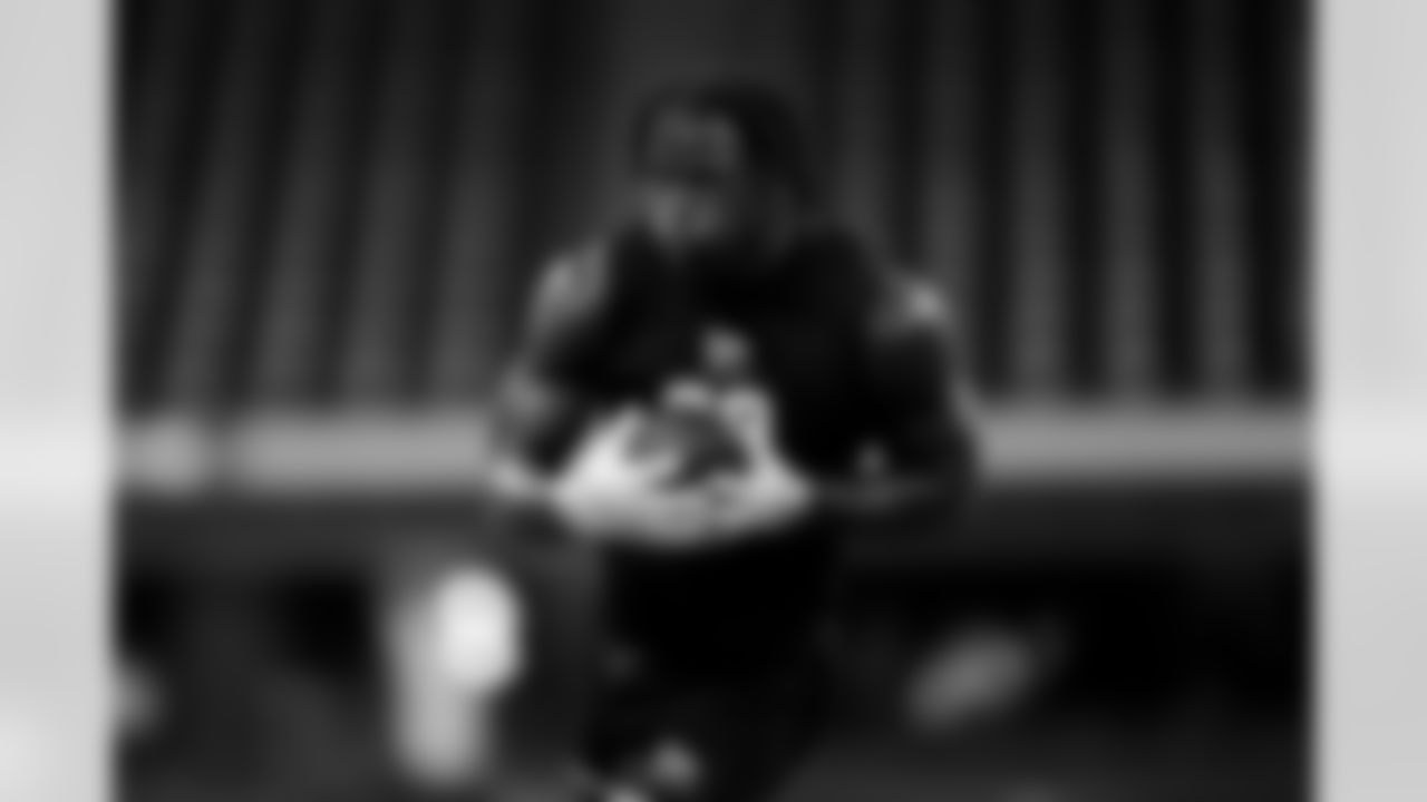 Ohio State linebacker Arvell Reese (20) participates in a drill during the 2026 NFL Scouting Combine on Thursday, February 26, 2026 in Indianapolis, Indiana. (Cooper Neill/NFL)