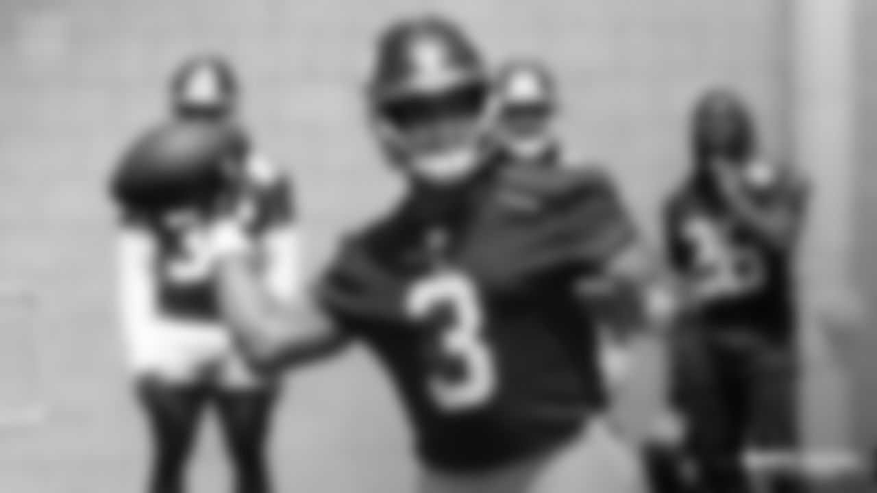 RUSSELL-WILSON-BOBS