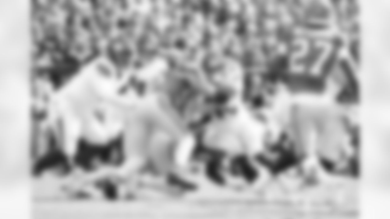 RB Cam Skattebo (44)