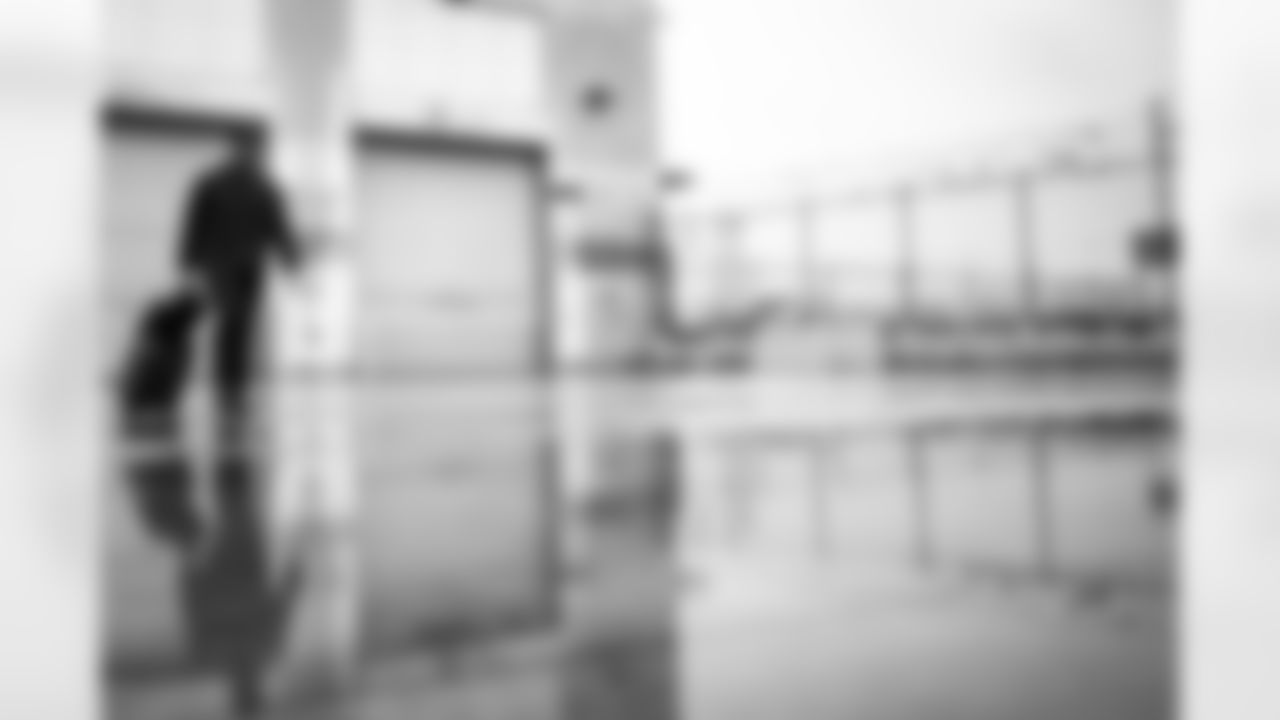 QB Russell Wilson (3)