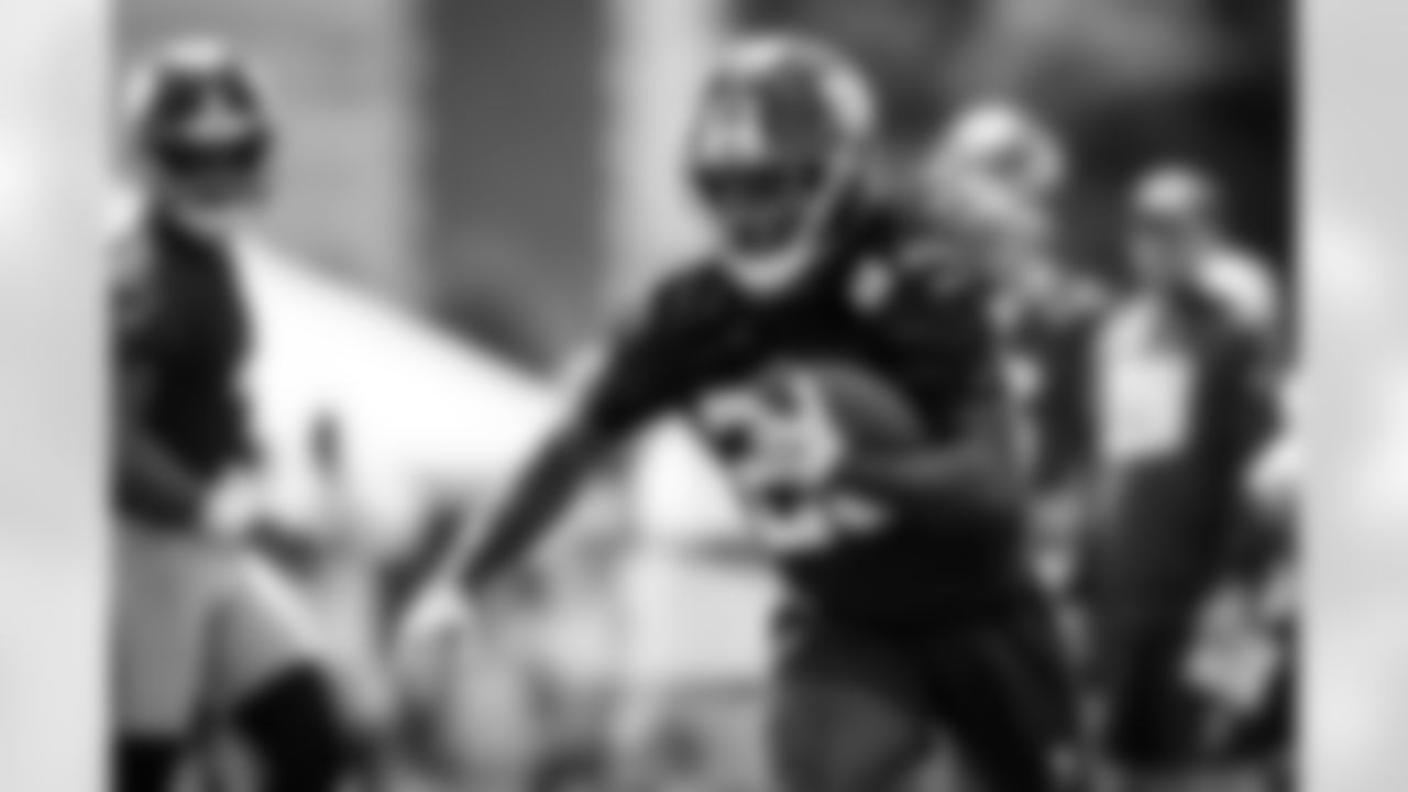 RB Dante Miller (25)