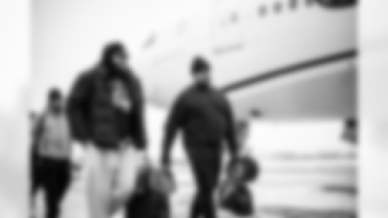 G Aaron Stinnie (64), T Jermaine Eluemunor (72)