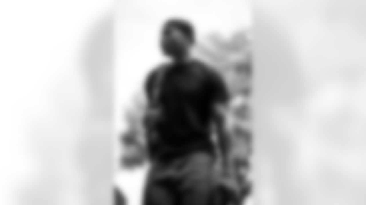 ILB Dyontae Johnson (54)